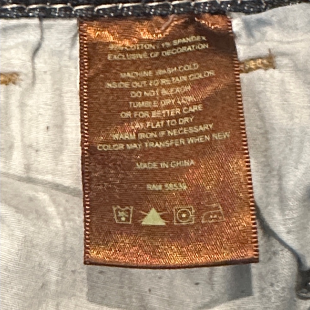 Kut from the Kloth Natalie Bootcut Jeans. Size 10 - Picture 10 of 10